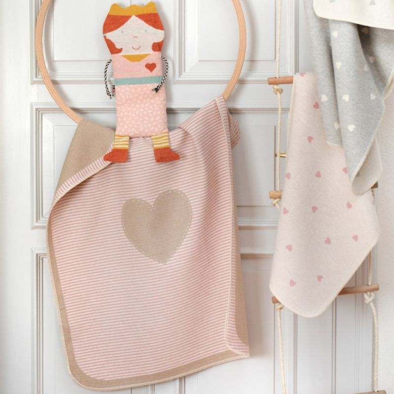 Fussenegger Kids - Coperta in flanella di cotone e viscosa 90x70 cm - Righe Cuore Rosa