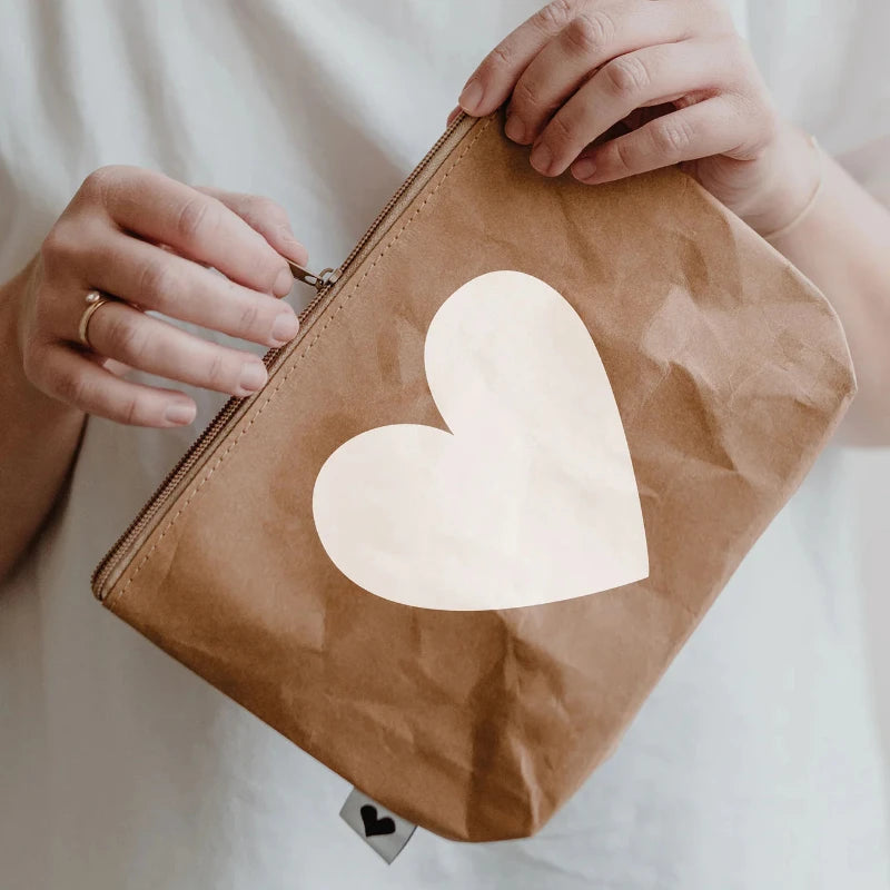 Eulenschnitt - Pochette Cosmetica - in carta lavabile con cuore bianco