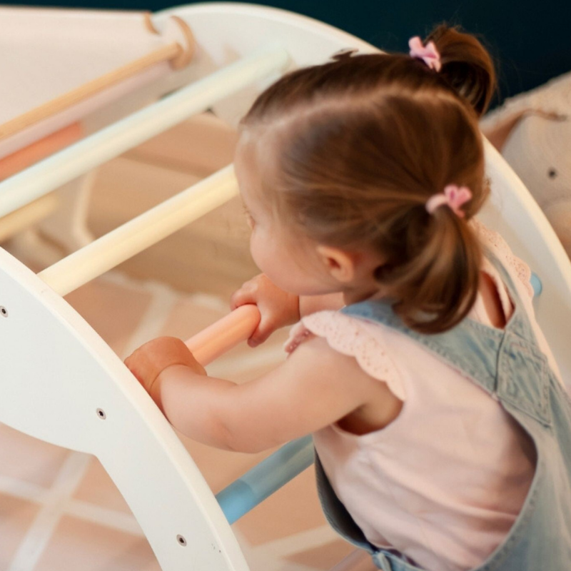 Family Nation - Arco Montessori Rainbow per equilibrio e agilità - Cotton Candy