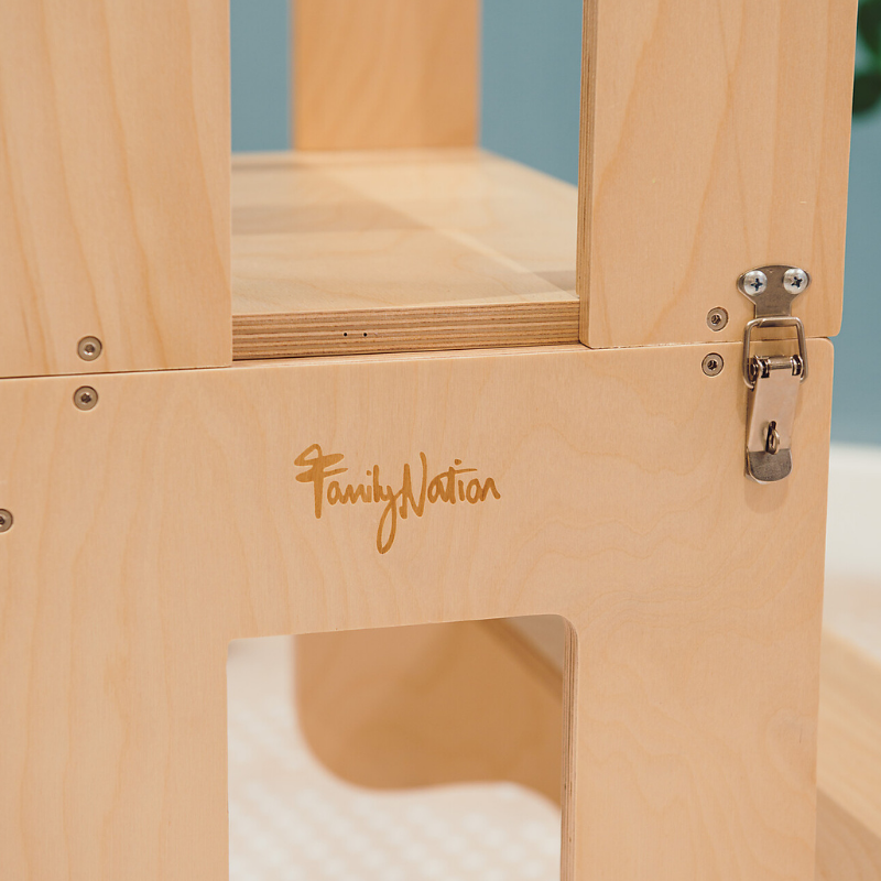 Family Nation - Torre Montessori 2 in 1 convertibile in Tavolo e Sedia - Legno Naturale