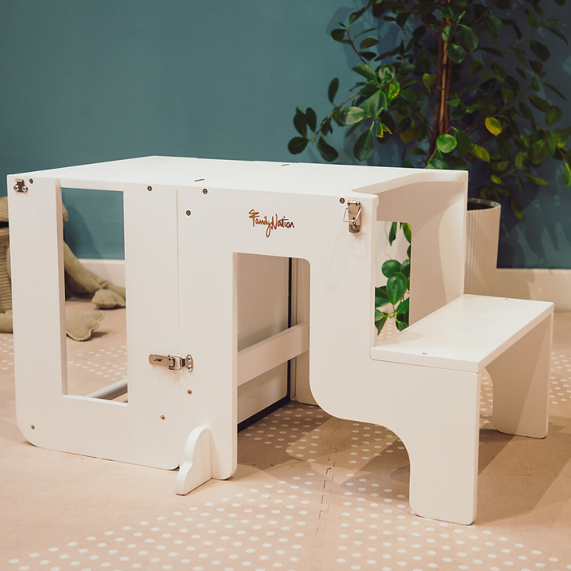 Family Nation - Torre Montessori 3 in 1 con Lavagna magnetica e convertibile in Tavolo e Sedia - Bianco