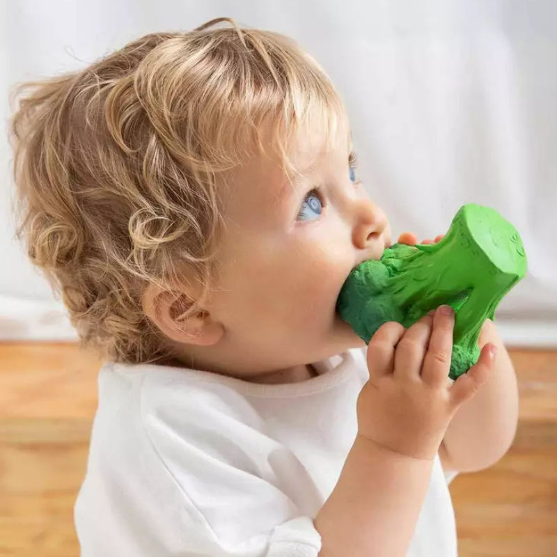 Oli&Carol - Massaggiagengive - Brucy the Broccoli - Broccolo