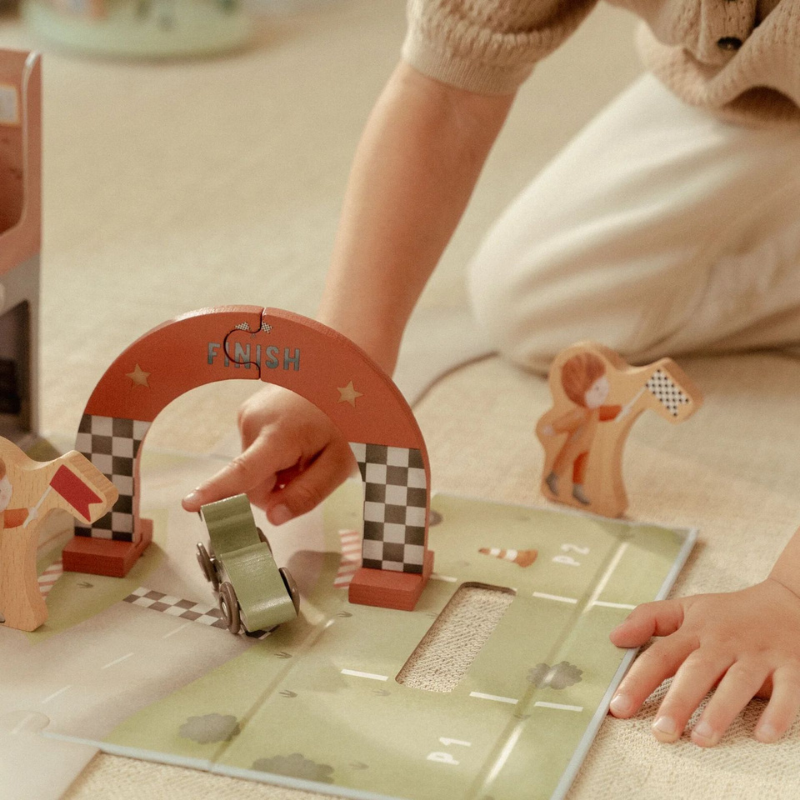 Little Dutch - Valigetta portatile Set gara macchinine - Essentials