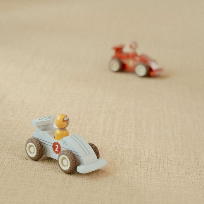 Little Dutch - Macchinine da corsa con personaggi - Essentials