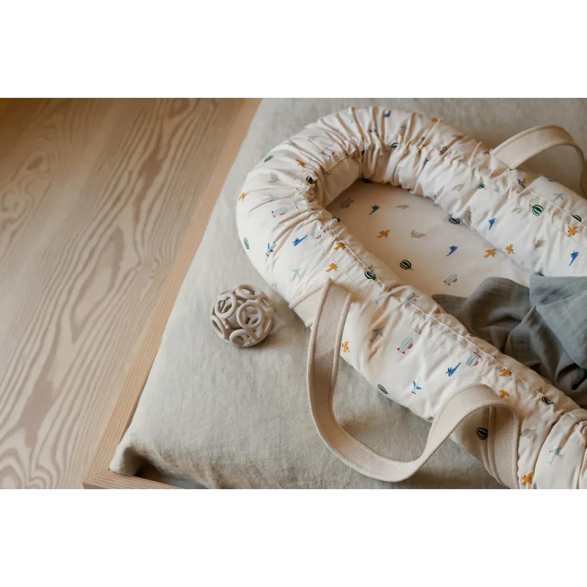 Liewood - Gro - Babylift riduttore e culla per neonati - Bianco aviatori