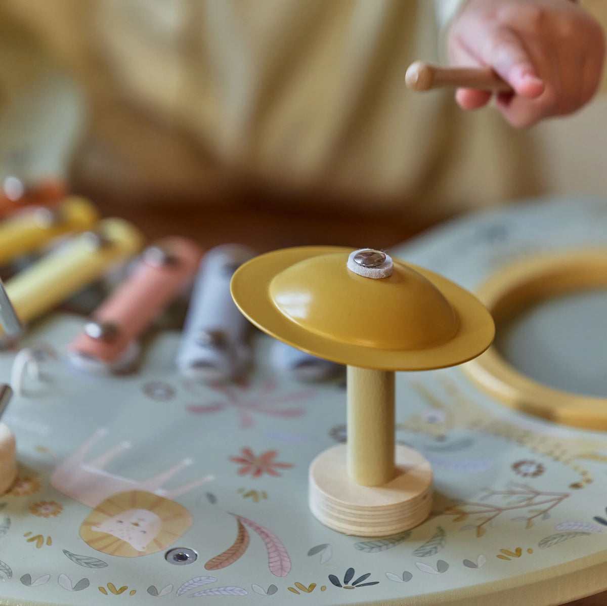 Tavolo musicale Little Dutch, particolare