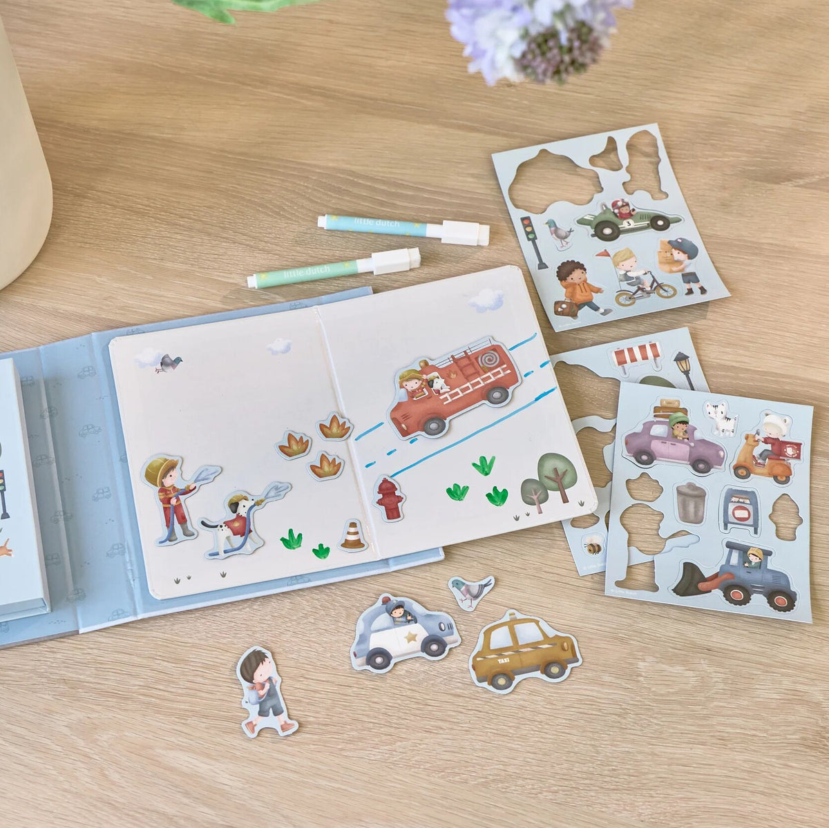Scena composta con il set magnetico Little Dutch Jim