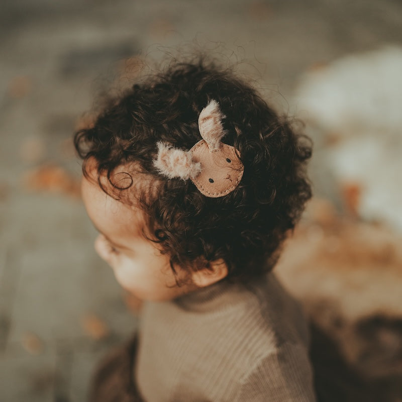 Donsje Amsterdam - Josy Exclusive Hairclip | Fluffy Bunny - Molletta per capelli Coniglietto