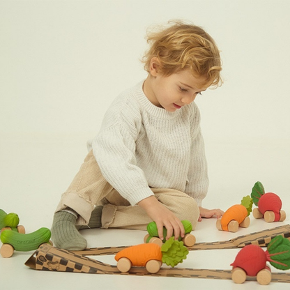Oli&Carol - Macchinina - Cathy The Carrot Baby Car - Carota