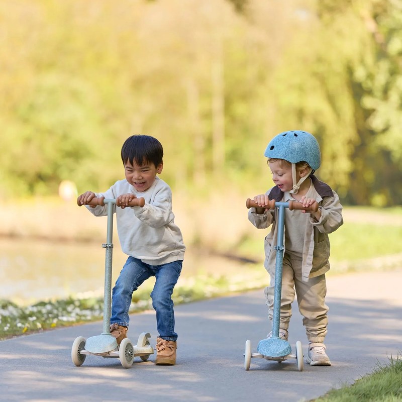 Monopattino 3 ruote Little Dutch Safari Dreams blu - bambini al parco