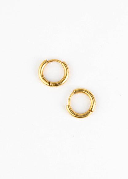 Mrs. Eartha - Essential Hoops - Orecchini a cerchio dorati: 14 mm